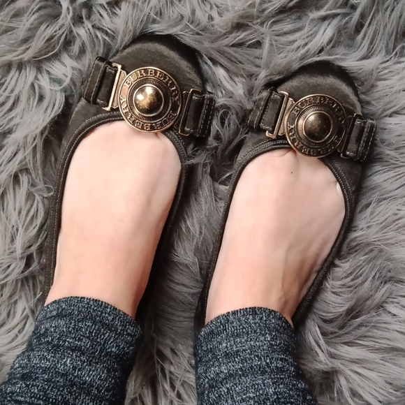 Burberry flats - Picture 7 of 8